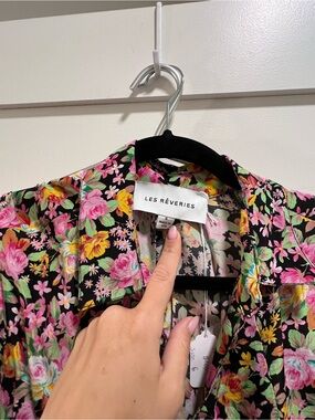 Les Rêveries Black Floral Button-Up Shirt dress oversized and comes with belt